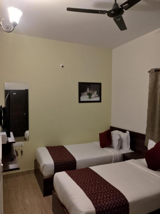 Hotel Bangalore Airport Inn, Near Kempegowda Airport, Airport Pickup & Drop Available 24X7 Devanahalli Kültér fotó