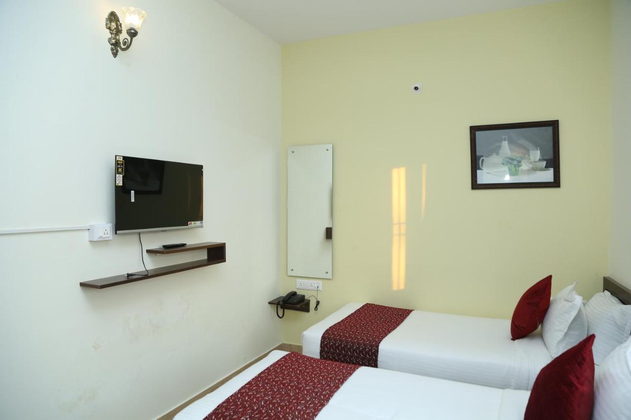 Hotel Bangalore Airport Inn, Near Kempegowda Airport, Airport Pickup & Drop Available 24X7 Devanahalli Kültér fotó